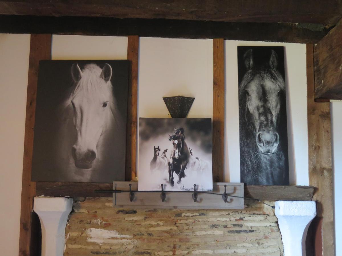 La Ferme De Pomereix Le Dorat Bagian luar foto